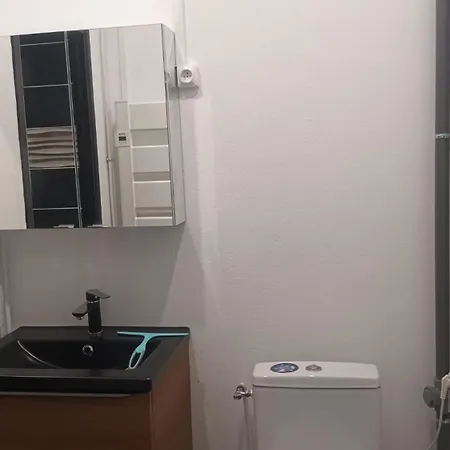 Apartment T1 Proche De Vulcania